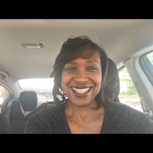 Meet your Posher, Sharon